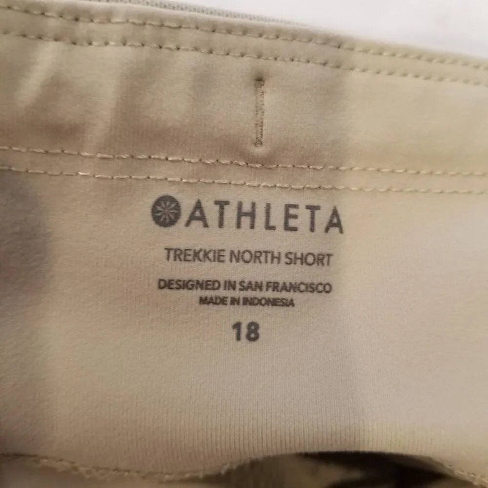 Athleta Women Trekkie‎ North Hiking shorts Sz 18 Beige Pull On Hiking Athletic